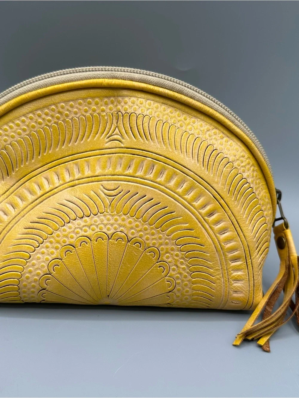 Hand Tool Genuine Leather Cosmetic Pouch Bag Yellow Tooled Paraguay 7x5.5 Mint